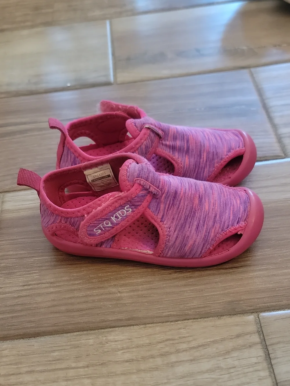 Girls Water Shoes Size 8
